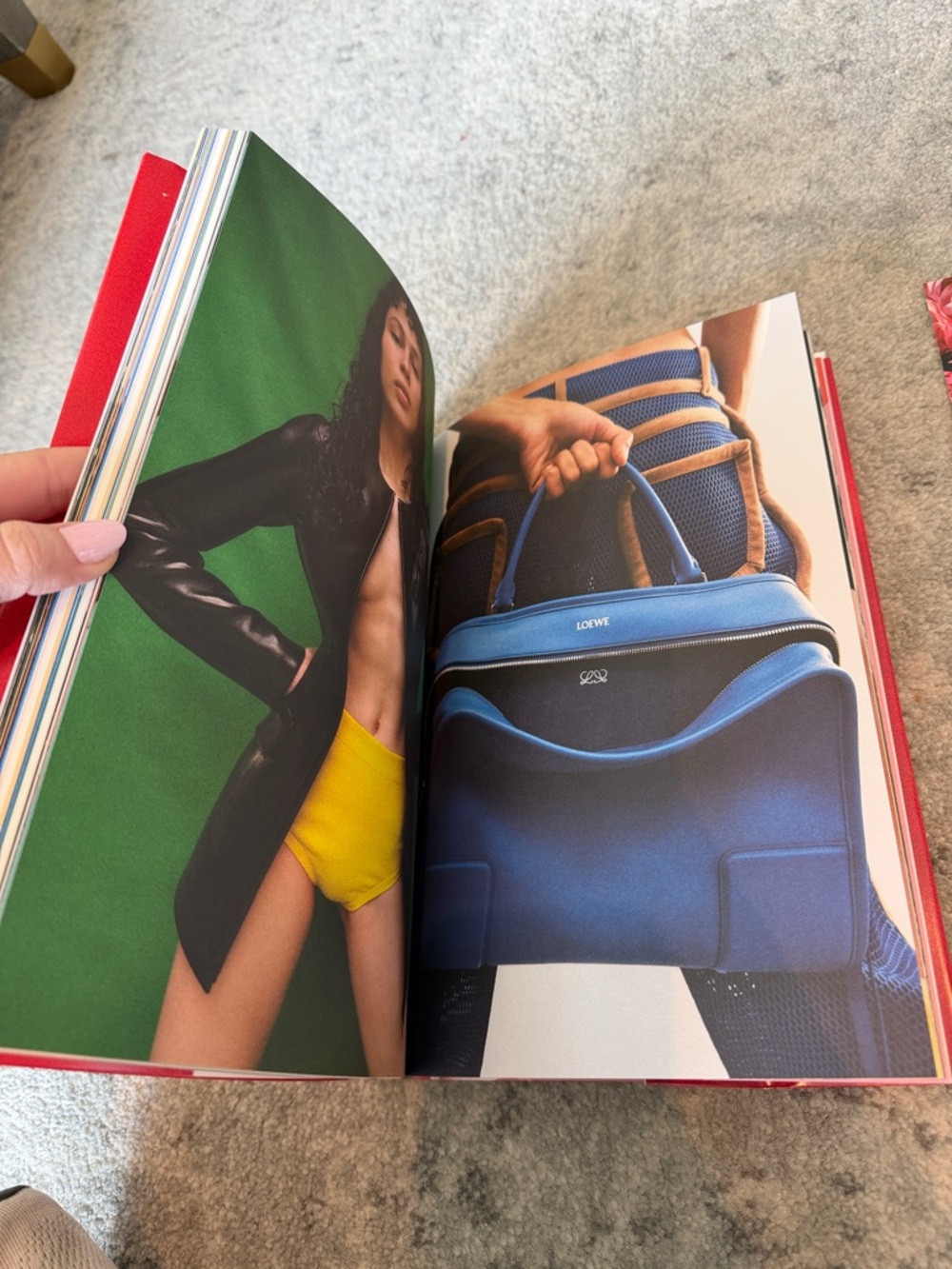 Loewe Magazine (Issue 10), Postcards and Ribbon - Picture 8 of 12